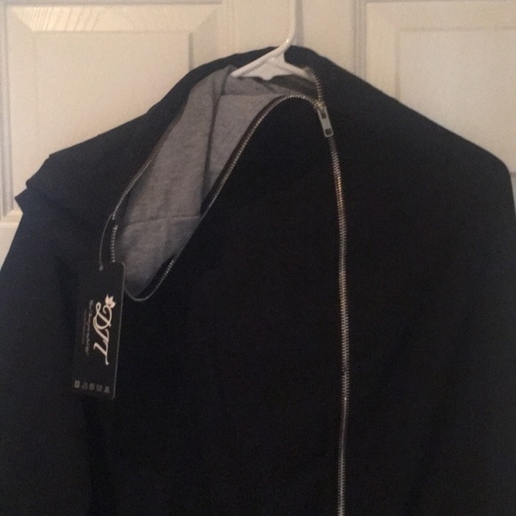 Jacket - Picture 2 of 4